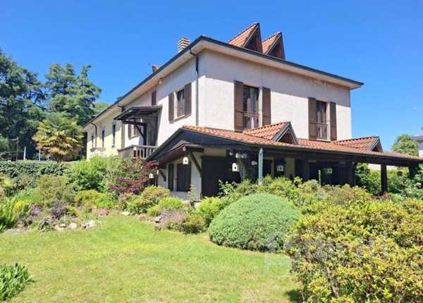 casa indipendente in vendita ad Olgiate Olona