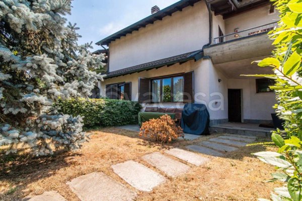 casa indipendente in vendita ad Olgiate Olona