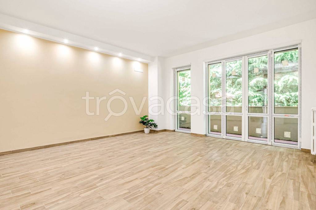 appartamento in vendita ad Olgiate Olona