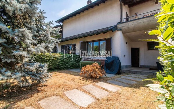 casa indipendente in vendita ad Olgiate Olona