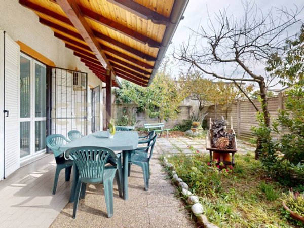 casa indipendente in vendita ad Olgiate Olona