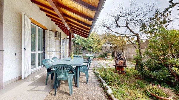 casa indipendente in vendita ad Olgiate Olona