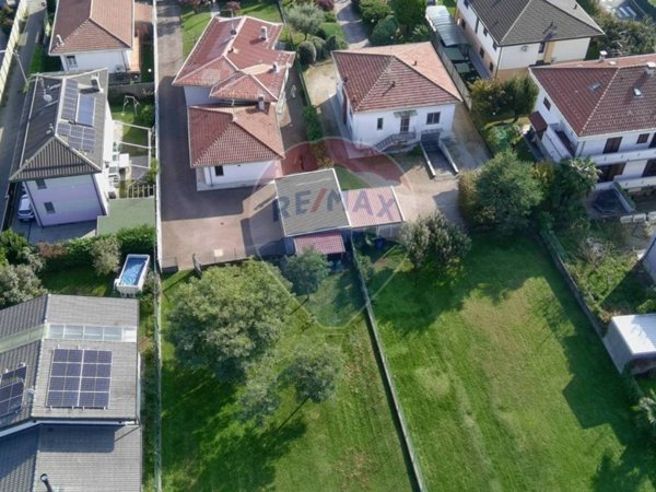 casa indipendente in vendita ad Olgiate Olona