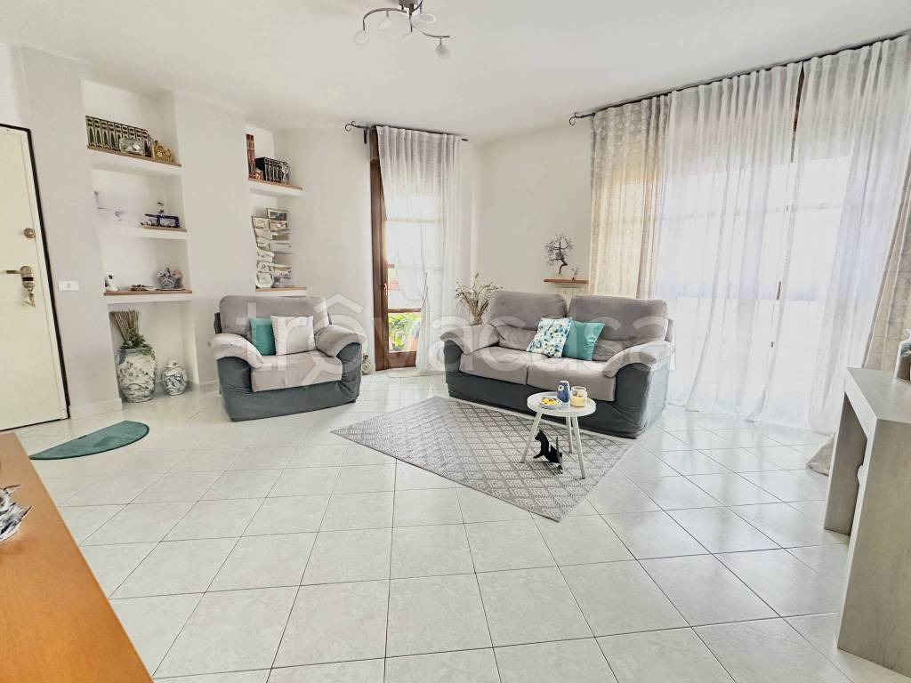 appartamento in vendita ad Olgiate Olona