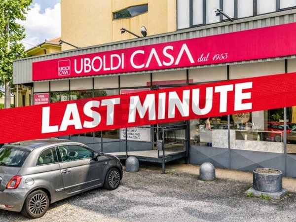 negozio in vendita ad Olgiate Olona