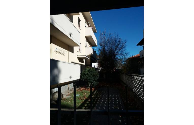 appartamento in vendita ad Olgiate Olona in zona Buon Gesù