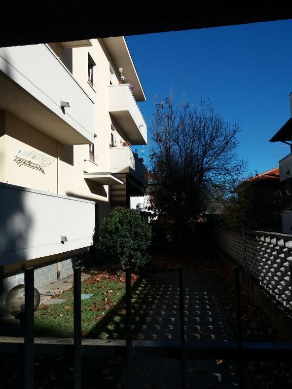 appartamento in vendita ad Olgiate Olona in zona Buon Gesù