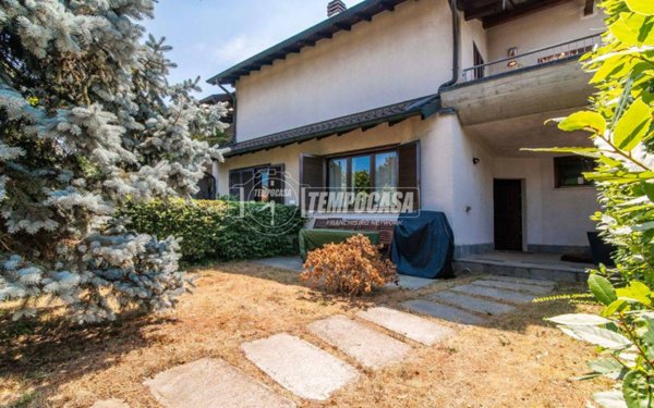 casa indipendente in vendita ad Olgiate Olona