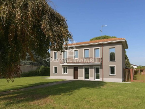 casa indipendente in vendita ad Olgiate Olona