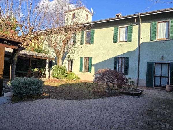 casa indipendente in vendita ad Olgiate Olona