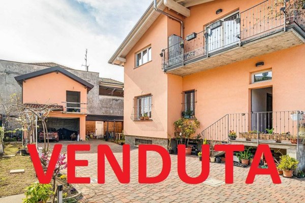 casa indipendente in vendita ad Olgiate Olona