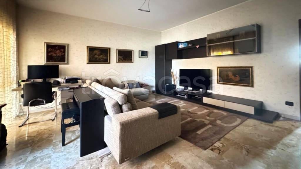 appartamento in vendita ad Olgiate Olona