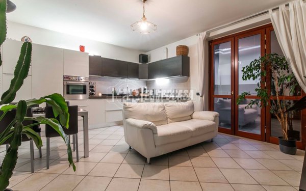 appartamento in vendita ad Olgiate Olona