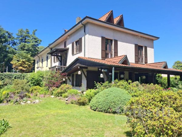 casa indipendente in vendita ad Olgiate Olona