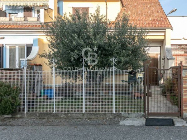 casa indipendente in vendita ad Olgiate Olona