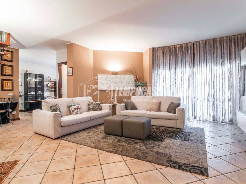 appartamento in vendita ad Olgiate Olona