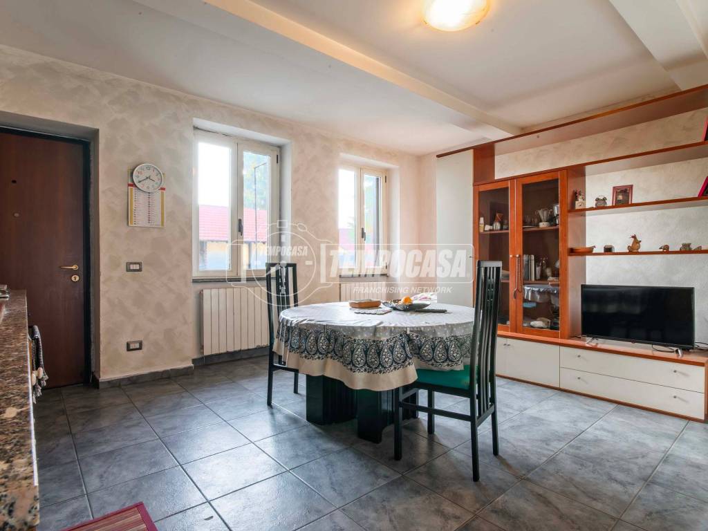 appartamento in vendita ad Olgiate Olona