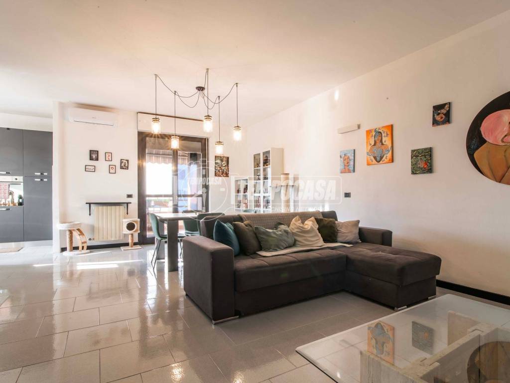 appartamento in vendita ad Olgiate Olona