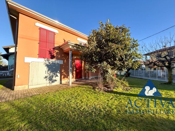 casa indipendente in vendita ad Olgiate Olona