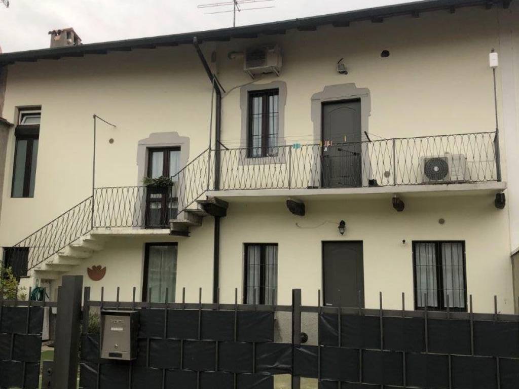 casa indipendente in vendita ad Olgiate Olona