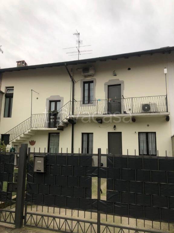 casa indipendente in vendita ad Olgiate Olona