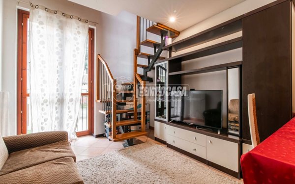 appartamento in vendita ad Olgiate Olona