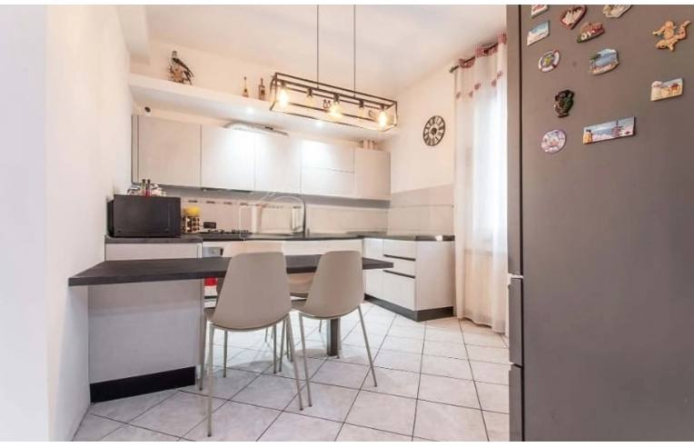 appartamento in vendita ad Olgiate Olona in zona Buon Gesù