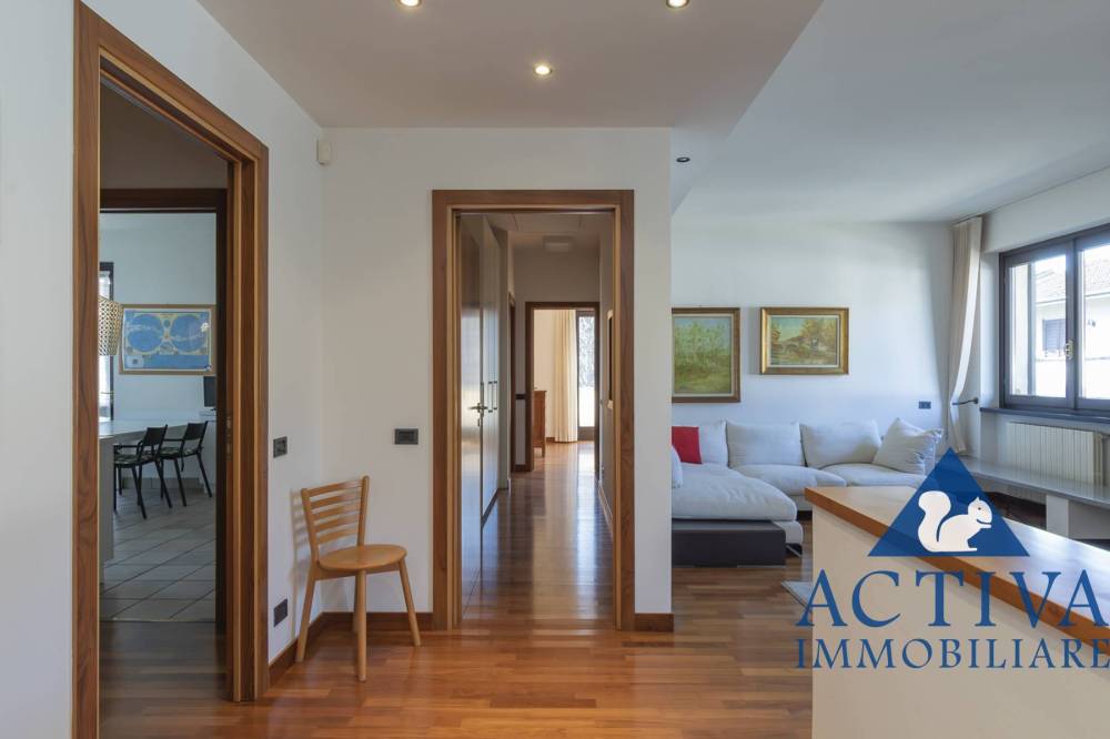 casa indipendente in vendita ad Olgiate Olona