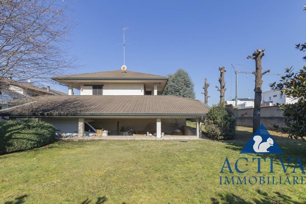 casa indipendente in vendita ad Olgiate Olona