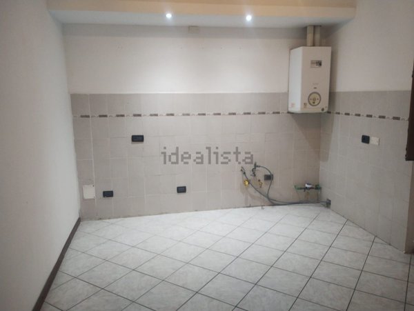 appartamento in vendita ad Olgiate Olona in zona Buon Gesù