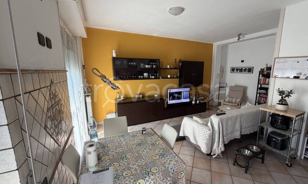 appartamento in vendita ad Olgiate Olona