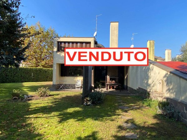 casa indipendente in vendita ad Olgiate Olona