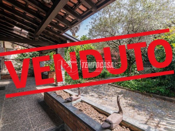 casa indipendente in vendita ad Olgiate Olona