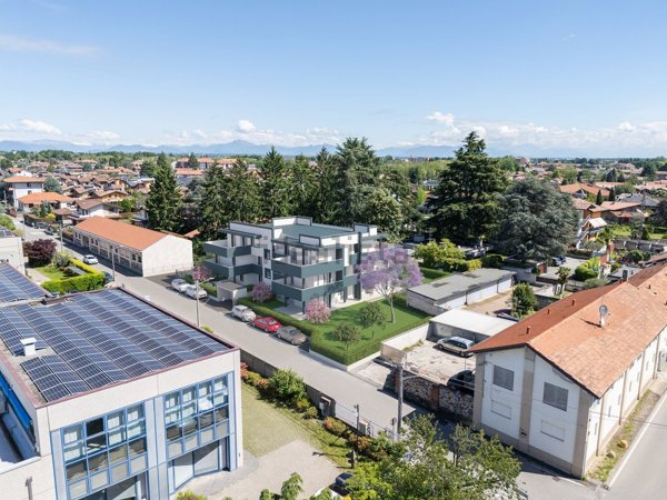 appartamento in vendita ad Olgiate Olona in zona Buon Gesù