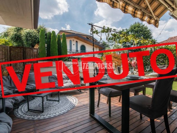 appartamento in vendita ad Olgiate Olona in zona Buon Gesù