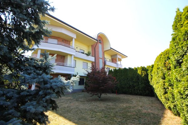 appartamento in vendita ad Olgiate Olona in zona Buon Gesù