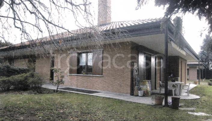 casa indipendente in vendita ad Olgiate Olona in zona Buon Gesù