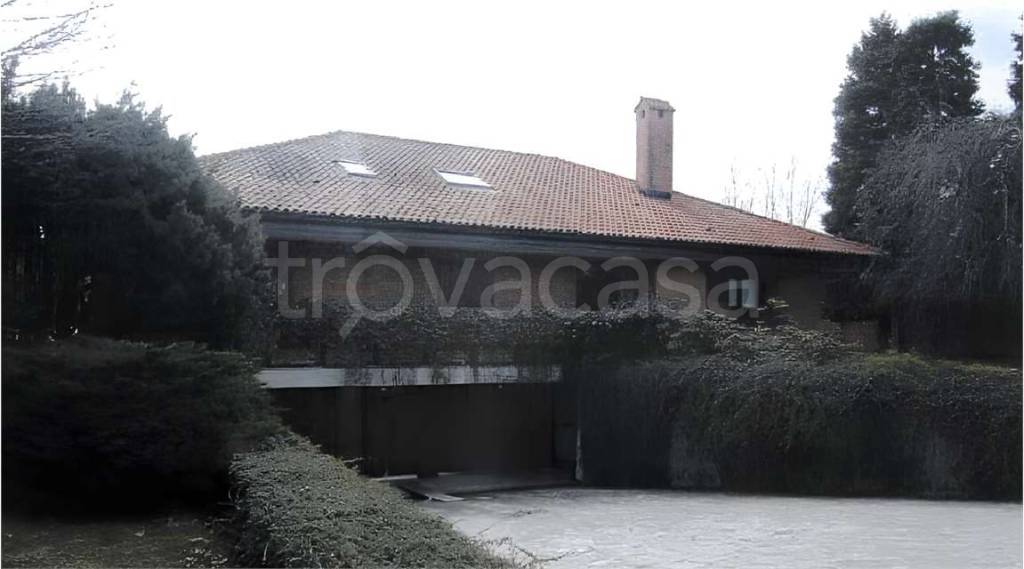appartamento in vendita ad Olgiate Olona in zona Buon Gesù