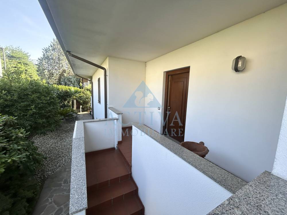 casa indipendente in vendita ad Olgiate Olona in zona Buon Gesù