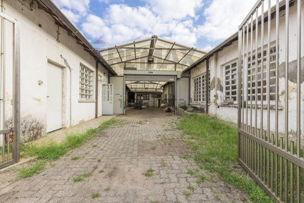 casa indipendente in vendita ad Olgiate Olona in zona Buon Gesù