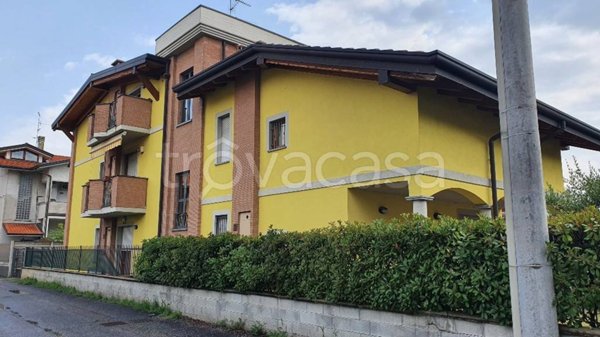 appartamento in vendita ad Origgio