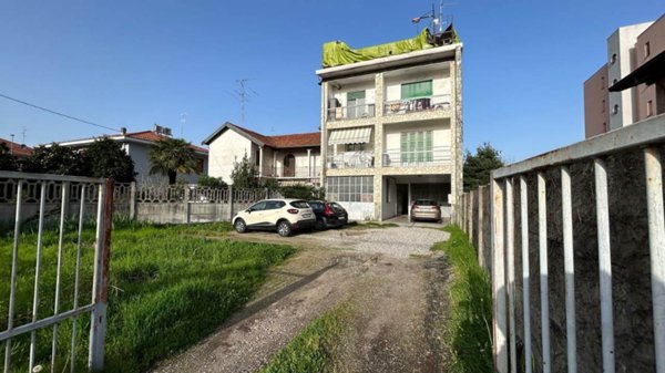 appartamento in vendita ad Origgio