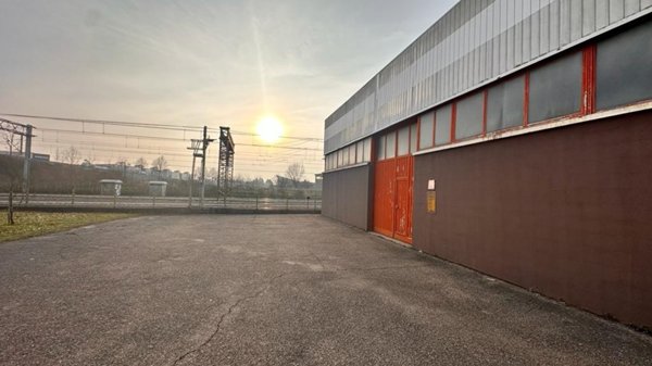 locale di sgombero in vendita ad Origgio