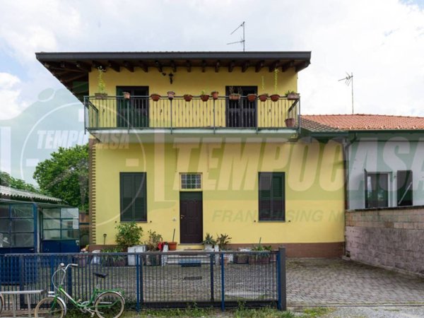 casa indipendente in vendita ad Origgio