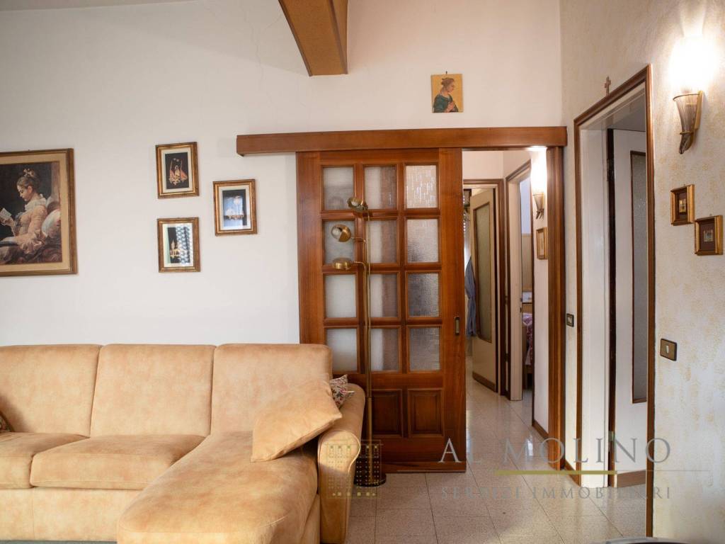 casa indipendente in vendita ad Origgio