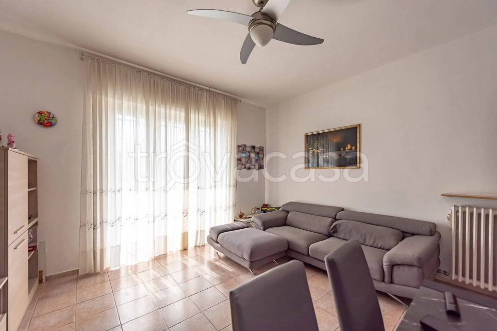 appartamento in vendita ad Origgio