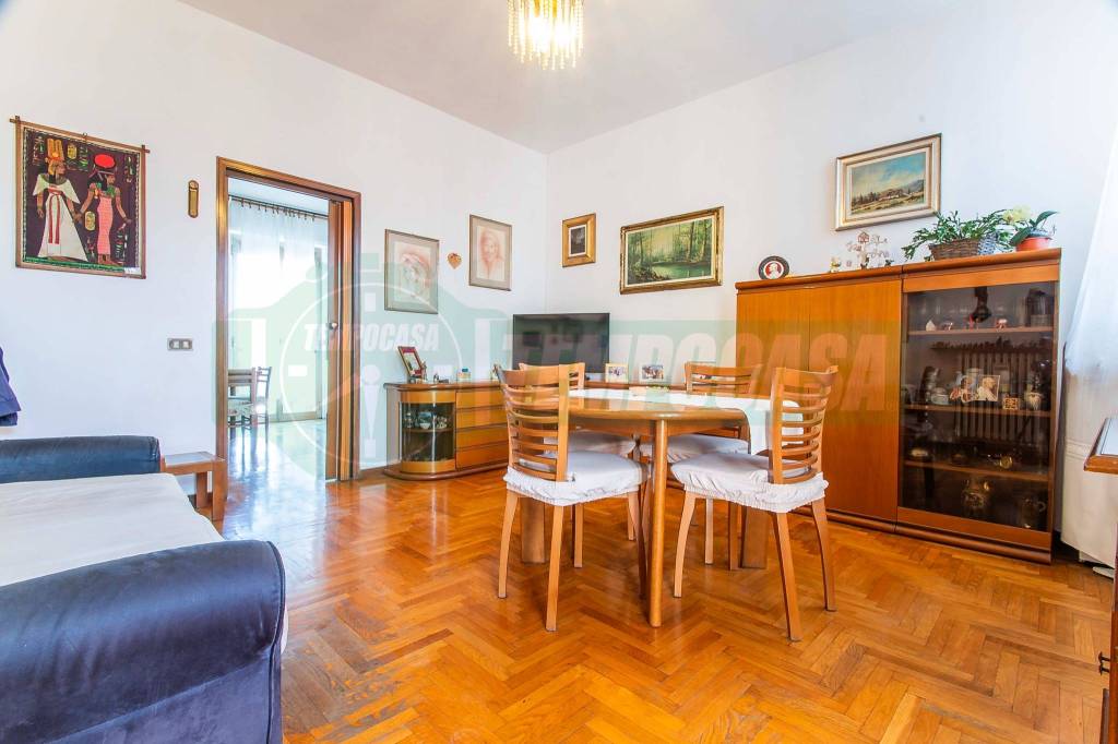 appartamento in vendita ad Origgio