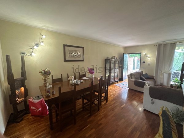 casa indipendente in vendita ad Origgio