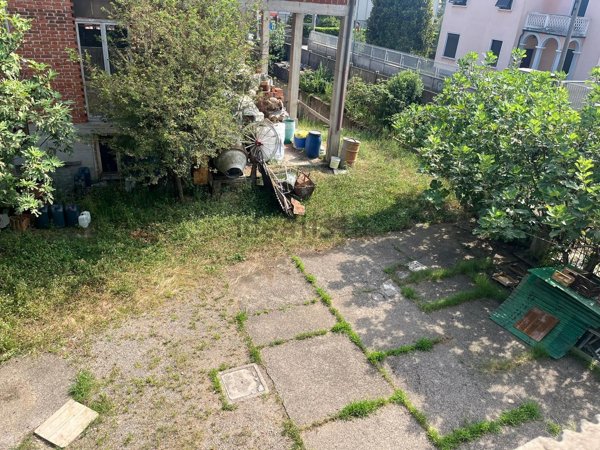 casa indipendente in vendita ad Origgio