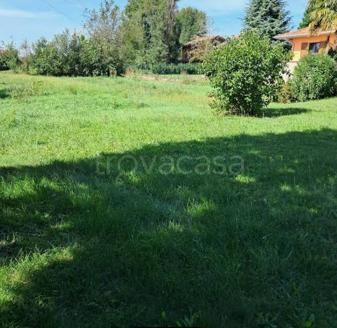 terreno edificabile in vendita ad Origgio